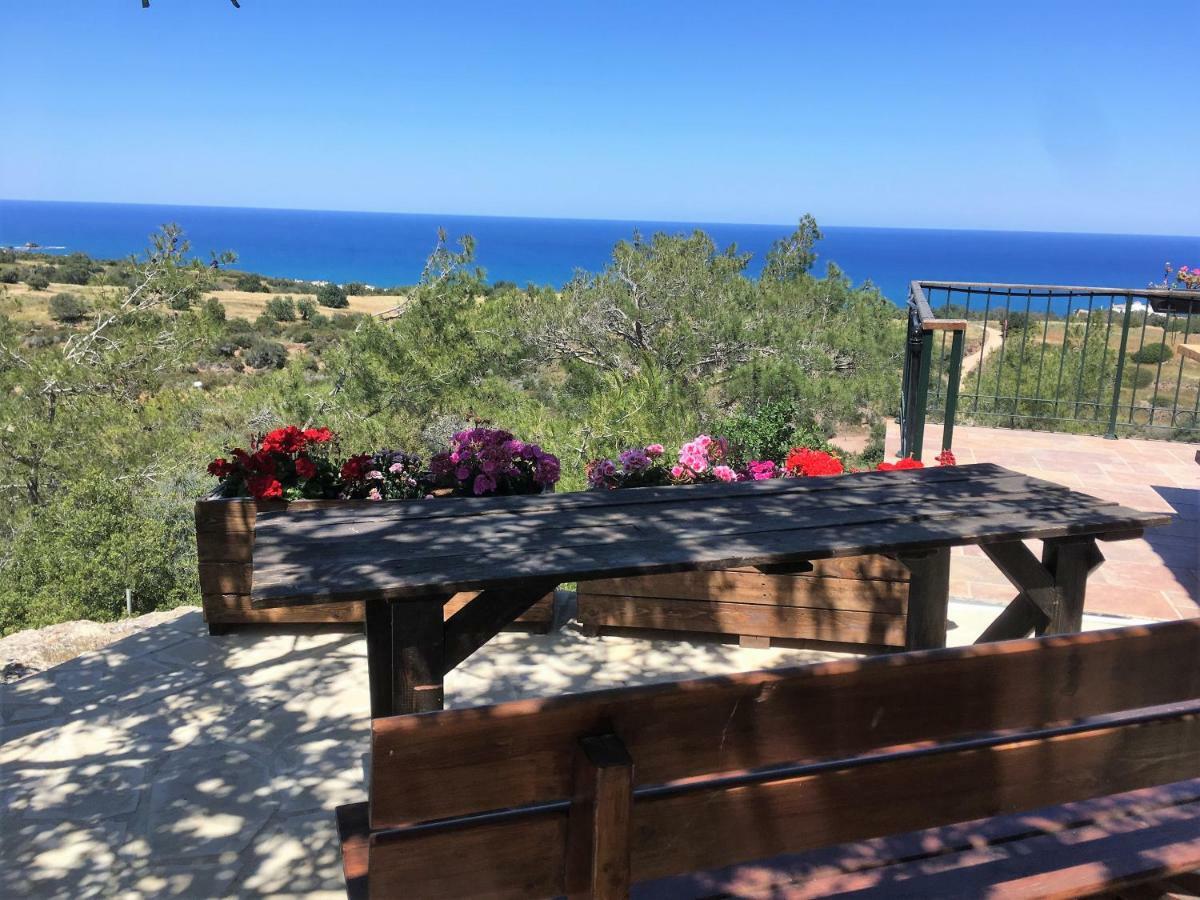 נאו חוריו Philip'S Holiday House חדר תמונה
