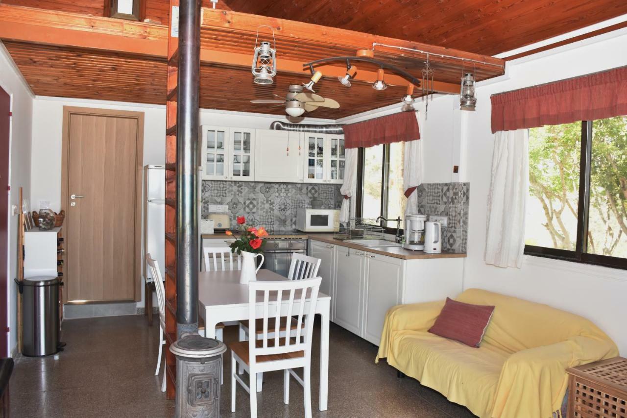 נאו חוריו Philip'S Holiday House מראה חיצוני תמונה