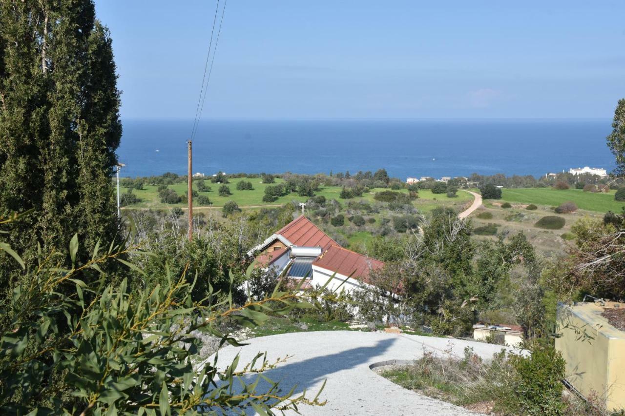 נאו חוריו Philip'S Holiday House מראה חיצוני תמונה